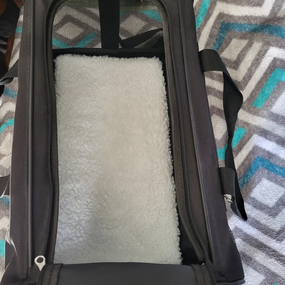 Sherpa Adventure Gear Original Deluxe Carrier